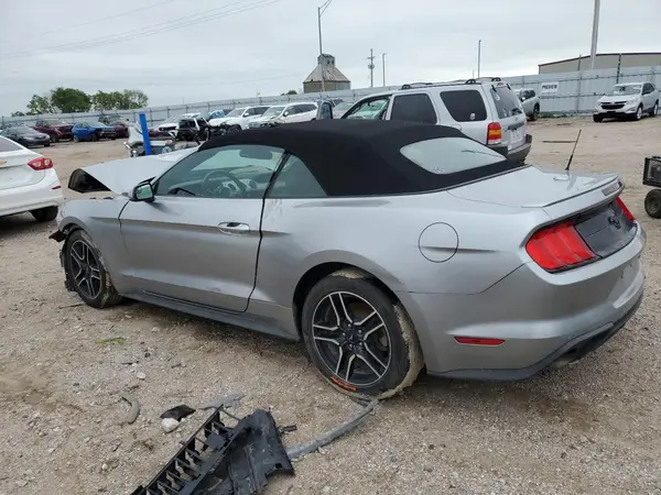 1FATP8UH2L5111878 2020 FORD MUSTANG - Image 2