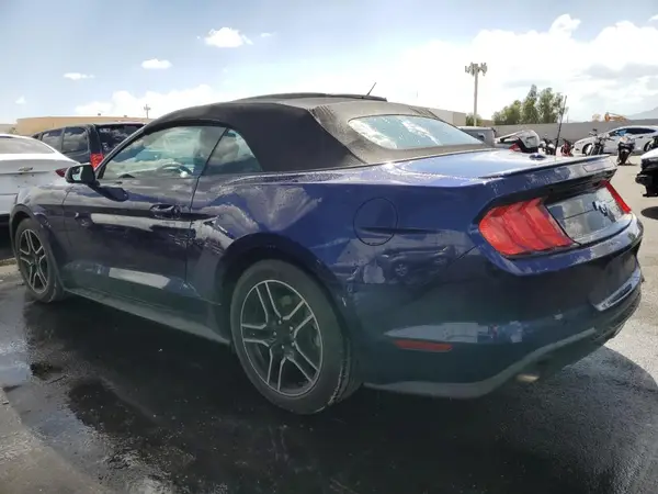 1FATP8UH2L5112304 2020 FORD MUSTANG - Image 2