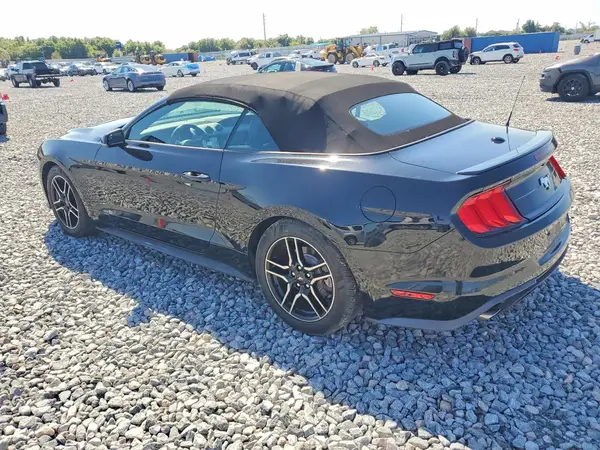 1FATP8UH2L5119303 2020 FORD MUSTANG - Image 2