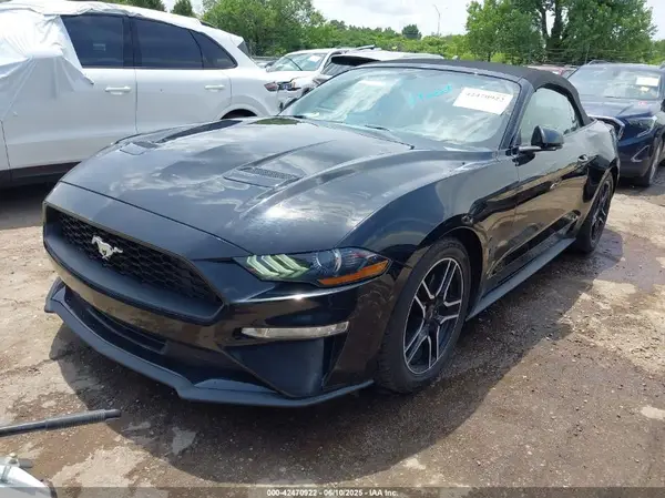 1FATP8UH2L5119334 2020 FORD MUSTANG - Image 2