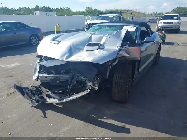 1FATP8UH2L5121391 2020 FORD MUSTANG - Image 2
