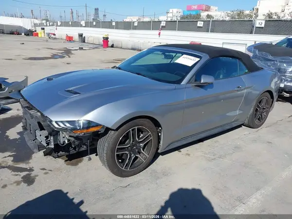 1FATP8UH2L5126333 2020 FORD MUSTANG - Image 2