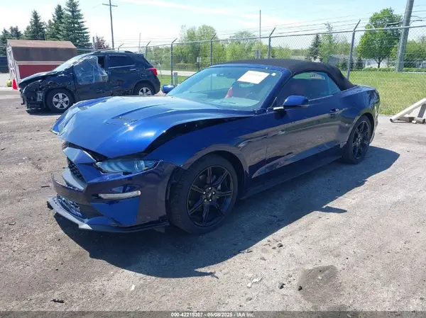 1FATP8UH2L5127689 2020 FORD MUSTANG - Image 2