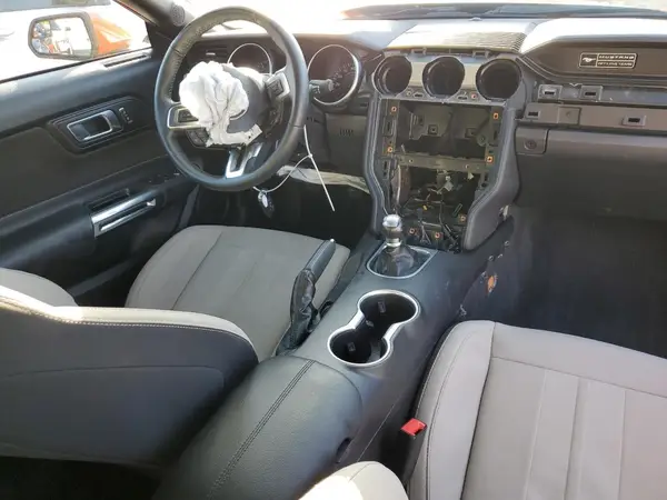 1FATP8UH2L5156769 2020 FORD MUSTANG - Image 8