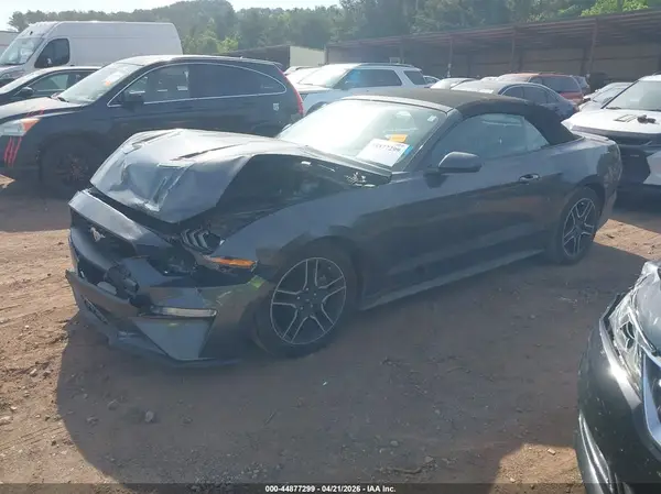 1FATP8UH2L5179677 2020 FORD MUSTANG - Image 2