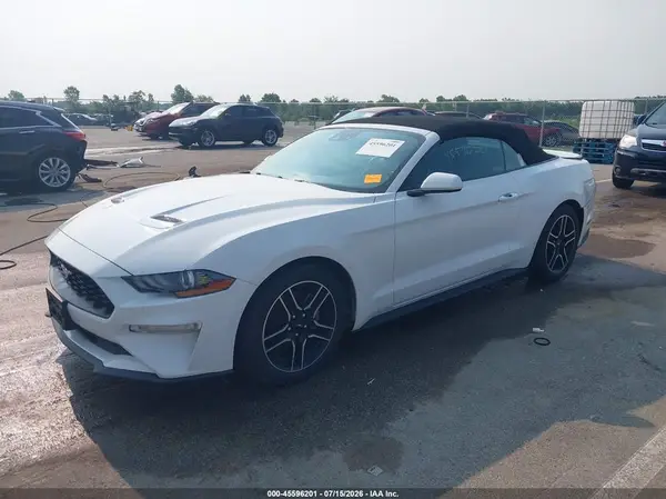 1FATP8UH2M5100347 2021 FORD MUSTANG - Image 2