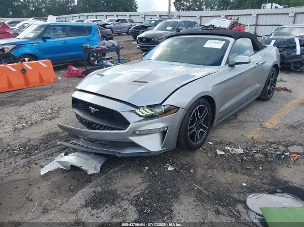 1FATP8UH2M5101370 2021 FORD MUSTANG - Image 2