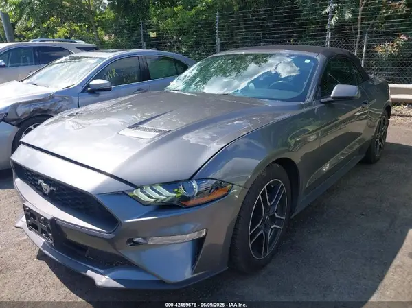 1FATP8UH2M5104883 2021 FORD MUSTANG - Image 2
