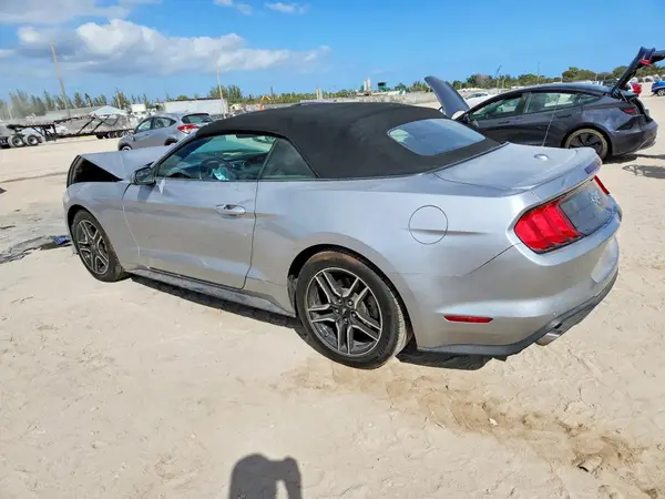 1FATP8UH2M5108304 2021 FORD MUSTANG - Image 2