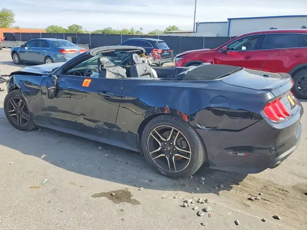 1FATP8UH2M5111509 2021 FORD MUSTANG - Image 2