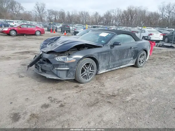 1FATP8UH2M5120209 2021 FORD MUSTANG - Image 2
