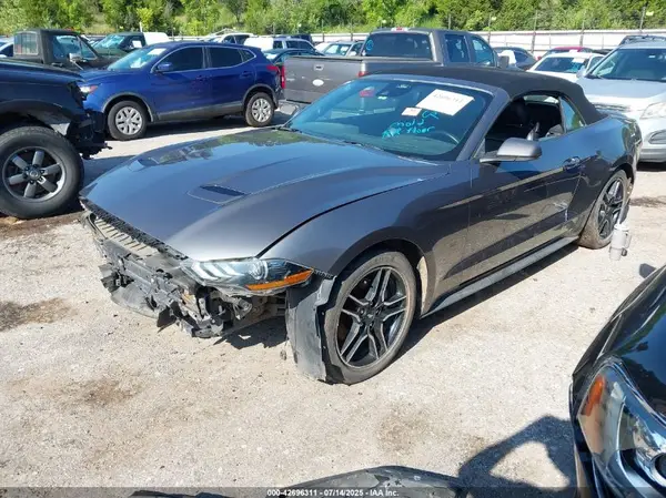 1FATP8UH2M5125104 2021 FORD MUSTANG - Image 2