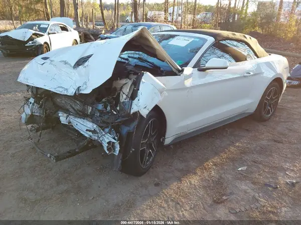 1FATP8UH2N5102861 2022 FORD MUSTANG - Image 2
