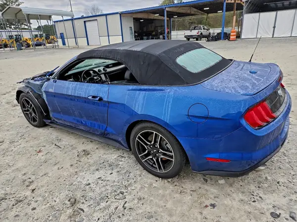 1FATP8UH2N5124391 2022 FORD MUSTANG - Image 2