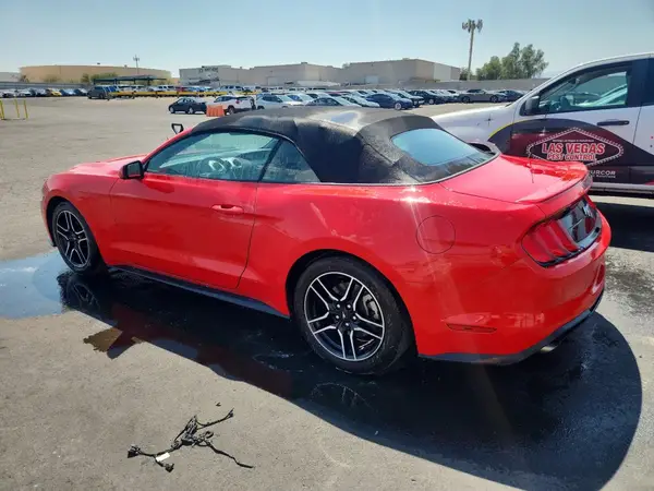 1FATP8UH2P5111630 2023 FORD MUSTANG - Image 2