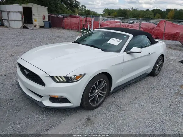 1FATP8UH3G5217262 2016 FORD MUSTANG - Image 2