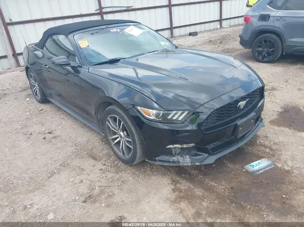 1FATP8UH3G5226950 2016 FORD MUSTANG - Image 1