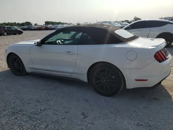 1FATP8UH3G5273704 2016 FORD MUSTANG - Image 2