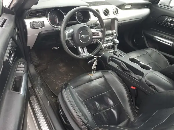 1FATP8UH3H5292786 2017 FORD MUSTANG - Image 8
