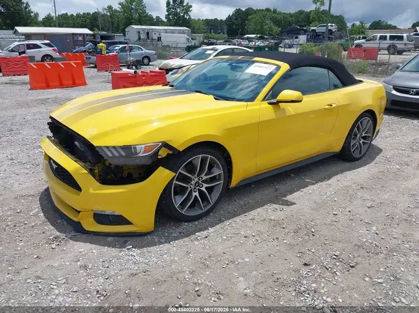 1FATP8UH3H5302135 2017 FORD MUSTANG - Image 2