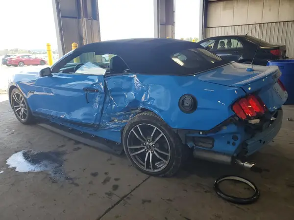 1FATP8UH3H5320649 2017 FORD MUSTANG - Image 2