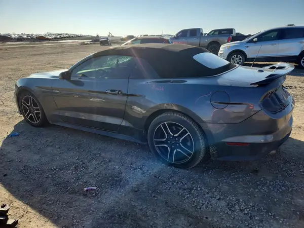 1FATP8UH3J5110249 2018 FORD MUSTANG - Image 2