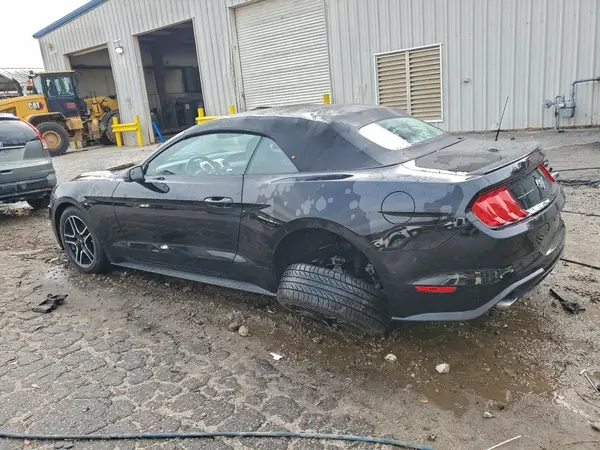 1FATP8UH3J5115323 2018 FORD MUSTANG - Image 2