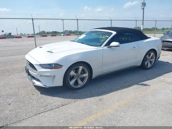 1FATP8UH3J5116536 2018 FORD MUSTANG - Image 2