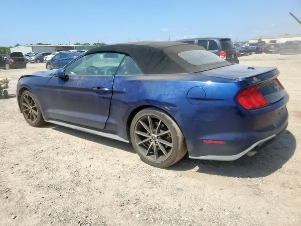 1FATP8UH3J5123986 2018 FORD MUSTANG - Image 2