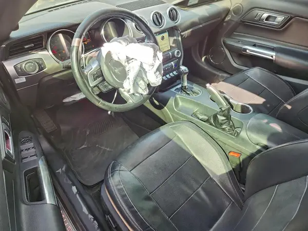 1FATP8UH3J5129481 2018 FORD MUSTANG - Image 8