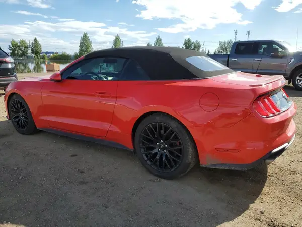 1FATP8UH3J5134048 2018 FORD MUSTANG - Image 2