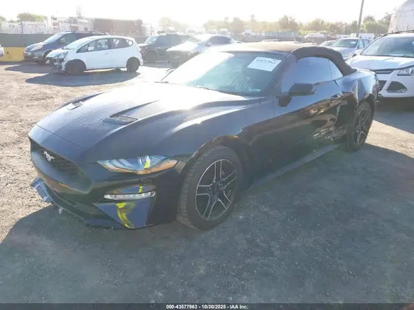 1FATP8UH3J5143624 2018 FORD MUSTANG - Image 2