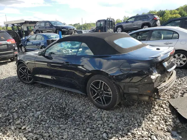 1FATP8UH3J5168085 2018 FORD MUSTANG - Image 2
