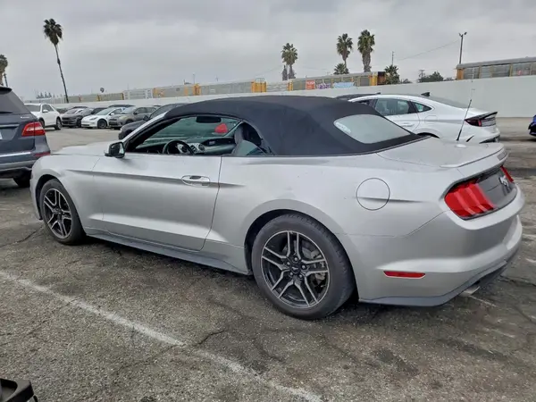 1FATP8UH3K5104744 2019 FORD MUSTANG - Image 2