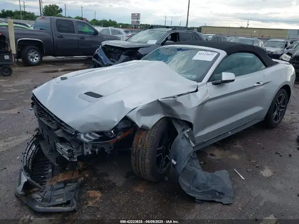 1FATP8UH3K5106557 2019 FORD MUSTANG - Image 2