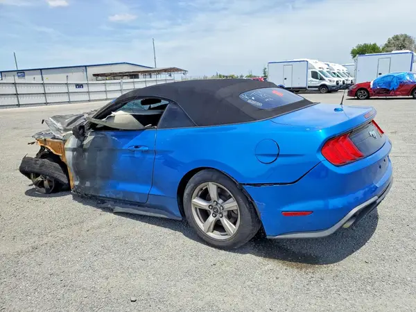 1FATP8UH3K5112889 2019 FORD MUSTANG - Image 2
