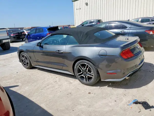 1FATP8UH3K5181596 2019 FORD MUSTANG - Image 2