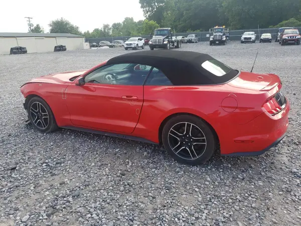 1FATP8UH3L5101425 2020 FORD MUSTANG - Image 2