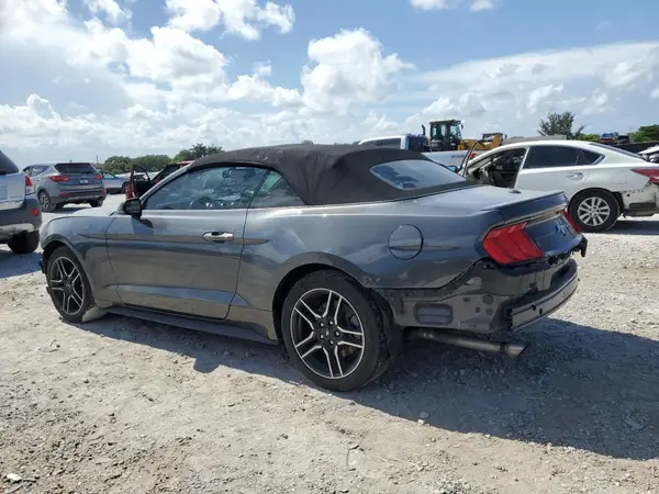 1FATP8UH3L5119262 2020 FORD MUSTANG - Image 2