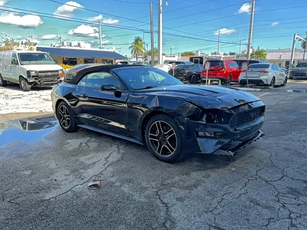 1FATP8UH3L5131878 2020 FORD MUSTANG - Image 1