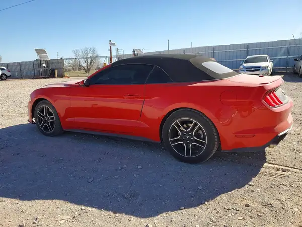 1FATP8UH3L5139690 2020 FORD MUSTANG - Image 2