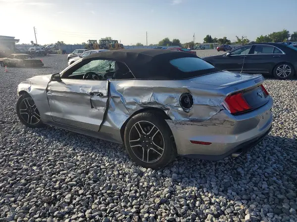 1FATP8UH3L5179879 2020 FORD MUSTANG - Image 2