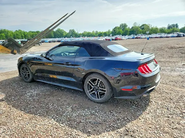 1FATP8UH3L5179882 2020 FORD MUSTANG - Image 2