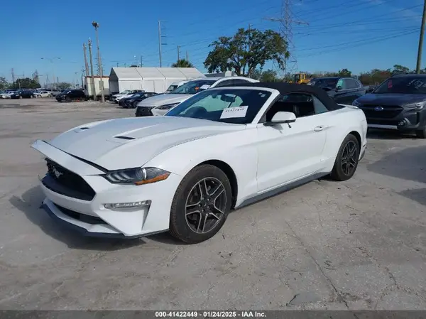1FATP8UH3L5180062 2020 FORD MUSTANG - Image 2