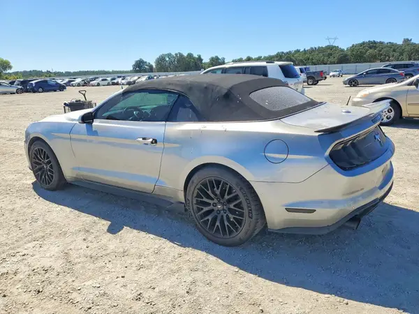 1FATP8UH3M5101698 2021 FORD MUSTANG - Image 2
