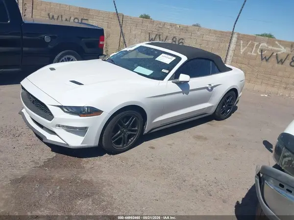 1FATP8UH3M5103158 2021 FORD MUSTANG - Image 2
