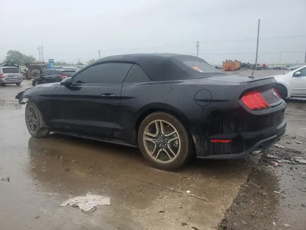 1FATP8UH3M5106433 2021 FORD MUSTANG - Image 2