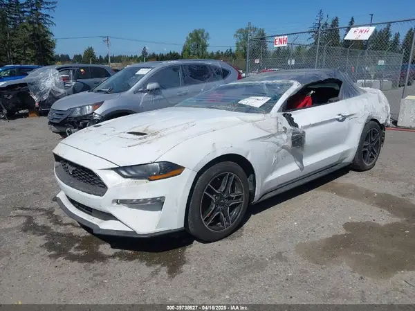 1FATP8UH3N5113903 2022 FORD MUSTANG - Image 2