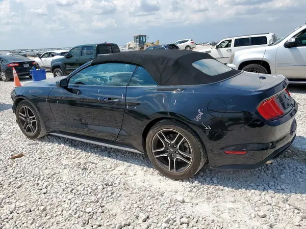 1FATP8UH3N5118955 2022 FORD MUSTANG - Image 2