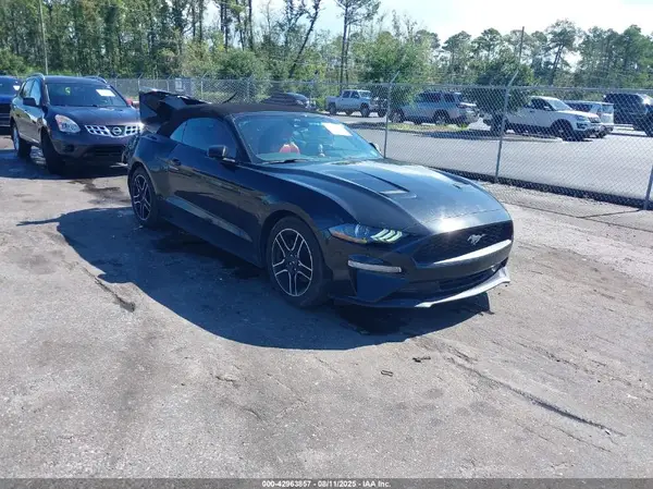 1FATP8UH3N5145055 2022 FORD MUSTANG - Image 1